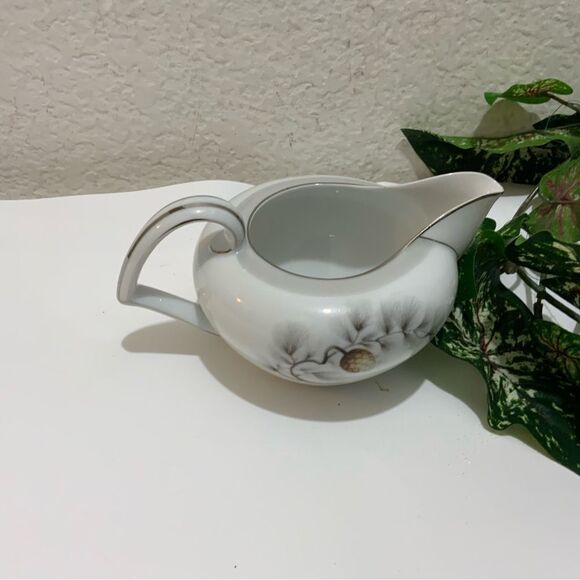 Kent China Silver Pine  liknew Creamer Vintage B2 - Picture 2 of 4